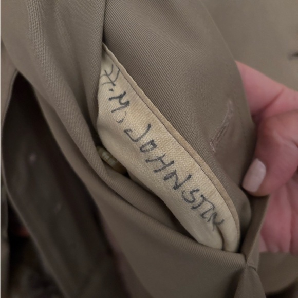 Burberry Trench - Picture 5 of 8